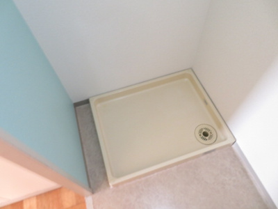 【設備】 | モア・グランドリーMY　A | 洗濯機置き場