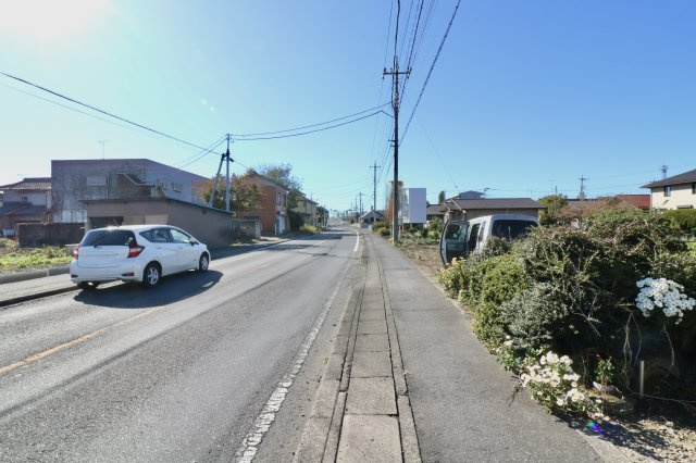 足利市鹿島町の売地の前面道路含む現地写真
