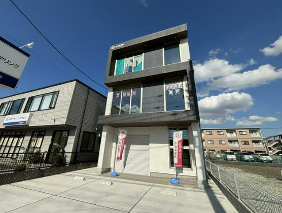 草津市野村１丁目の店舗一部の外観|外はこのようになっています