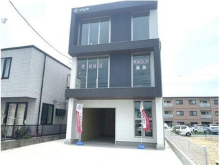 草津市野村１丁目の店舗一部の外観