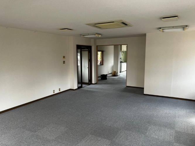 草津市野路６丁目の店舗事務所の内装|物件の内装です