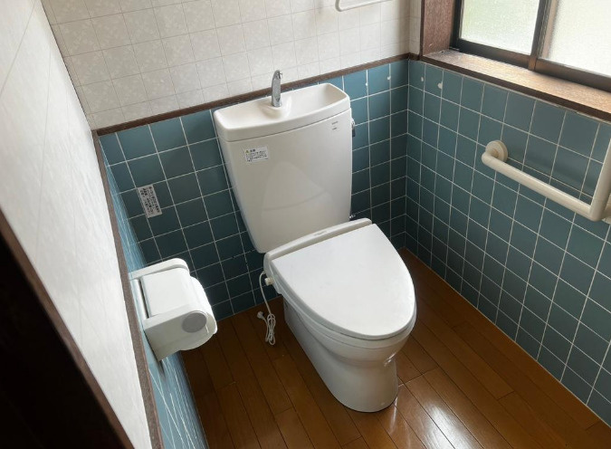 草津市野路６丁目の店舗事務所のトイレ|トイレです