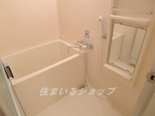 コーポラスみやもと　Bの浴室|サーモ付きシャワー水栓