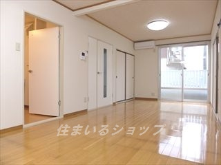 コーポラスみやもと　Bの居間・リビング