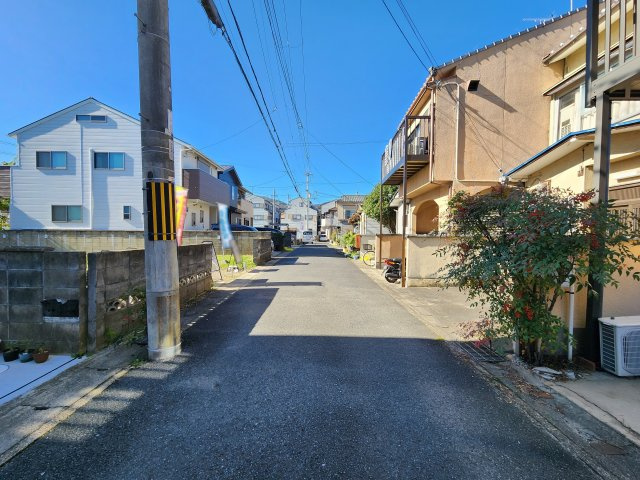 嵯峨新宮町　建築条件無土地　1号地の前面道路含む現地写真
