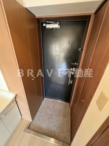 サンアーク深江橋　BRAVI不動産の玄関|【サンアーク深江橋】落ち着いた玄関です