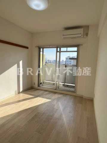 サンアーク深江橋　BRAVI不動産の居間・リビング|【サンアーク深江橋】おしゃれなリビングです