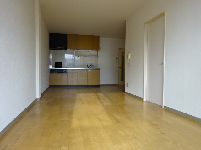 メゾン八代の居間・リビング