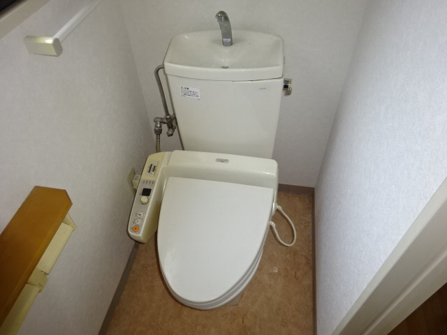 メゾン八代のトイレ