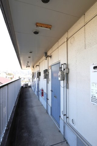 モアビルのロビー