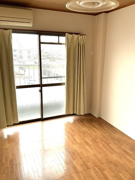 モアビルの居間・リビング