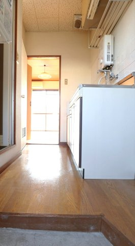 モアビルの居間・リビング