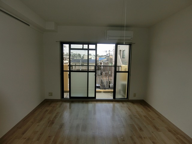 フローリッシュ99の内装