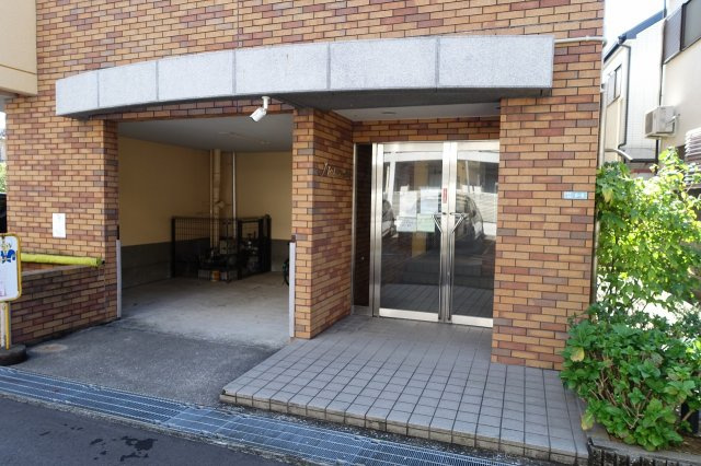 フローリッシュ99のエントランス