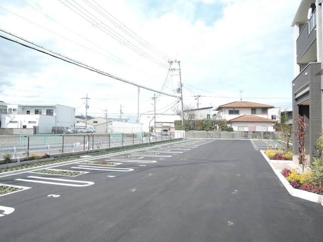 【駐車場】