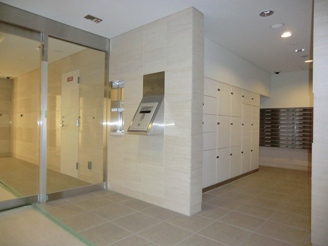 レジュールアッシュPREMIUM　TWIN－1のエントランス