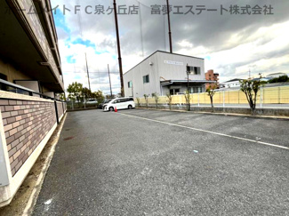 【駐車場】