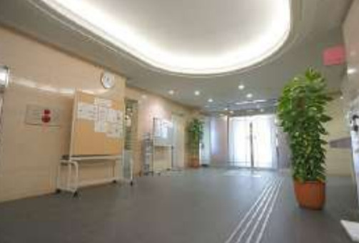 プリメール柳島のエントランス