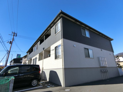 【外観】 | vallee de lours Ｃ棟 | ２０１８年築のアパートです。