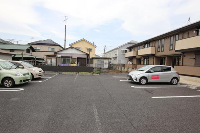 敷地内駐車場付無料♪