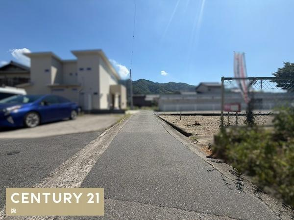 海南市大野中　土地の前面道路含む現地写真