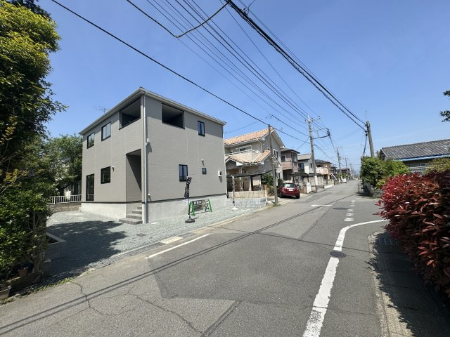 新築　前橋市天川大島町1期　1号棟の前面道路含む現地写真|東側接道幅員約6ｍ