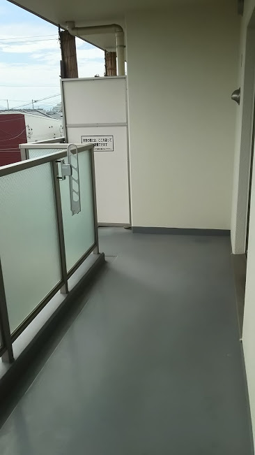 レスタ・ミ・コンフォーレのバルコニー|バルコニーからの眺めを楽しみながら食事をしませんか