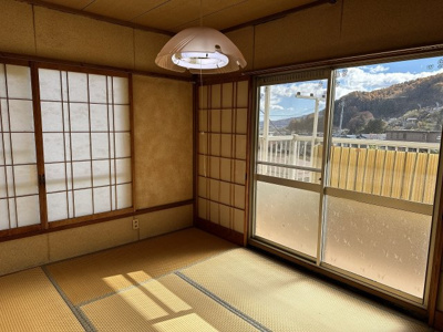 【和室】 | 岡谷市湊1丁目 中古住宅⑦ | 2階和室 6帖東側