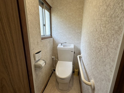 【トイレ】 | 岡谷市湊1丁目 中古住宅⑦ | トイレ