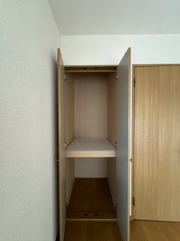 パープルの洋室|E号室の写真（イメージ）