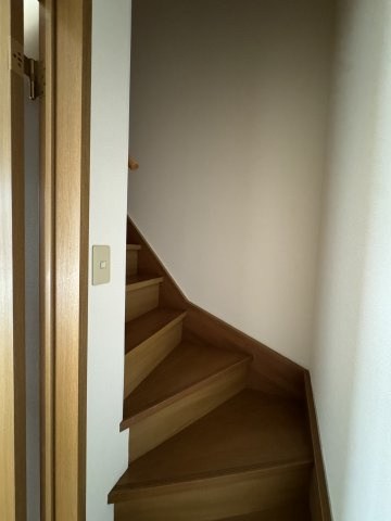 パープルの内装|E号室の写真（イメージ）