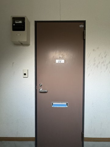 パープルの玄関|E号室の写真（イメージ）