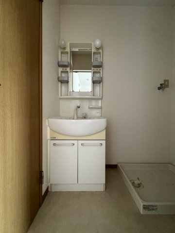 パープルのトイレ|E号室の写真（イメージ）