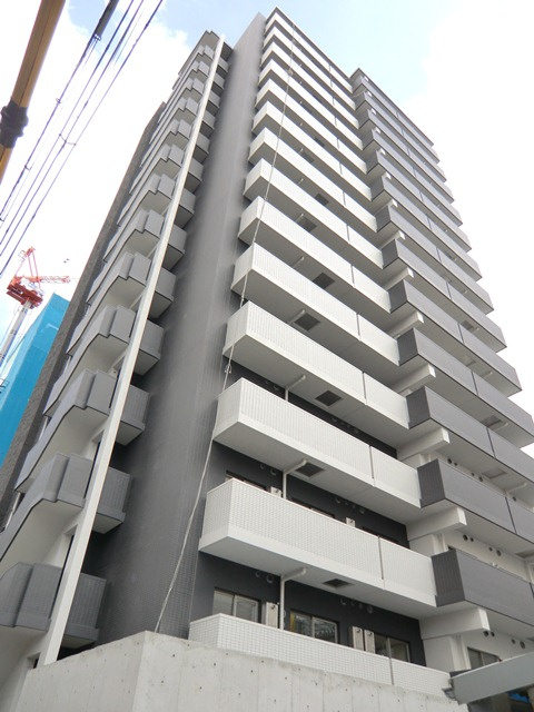 大阪市淀川区十三本町１丁目の賃貸マンションの外観