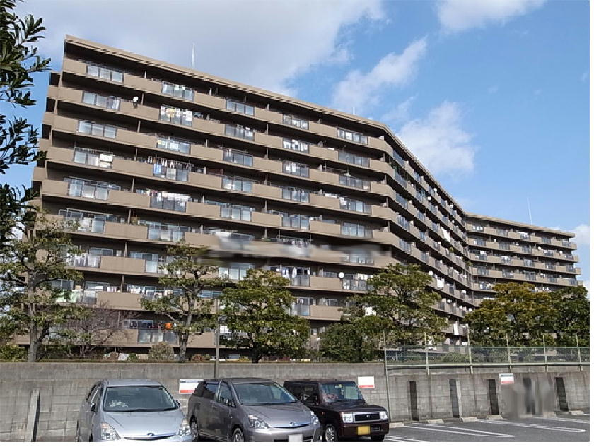 尼崎久々知ハウスの外観