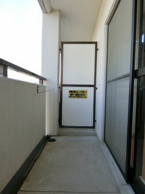 【バルコニー】 | ソアーヴェ三国ヶ丘