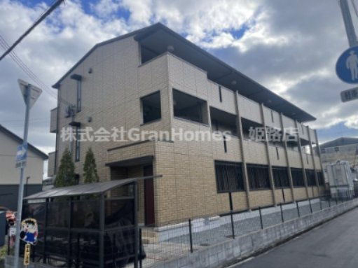 アーク土山の外観