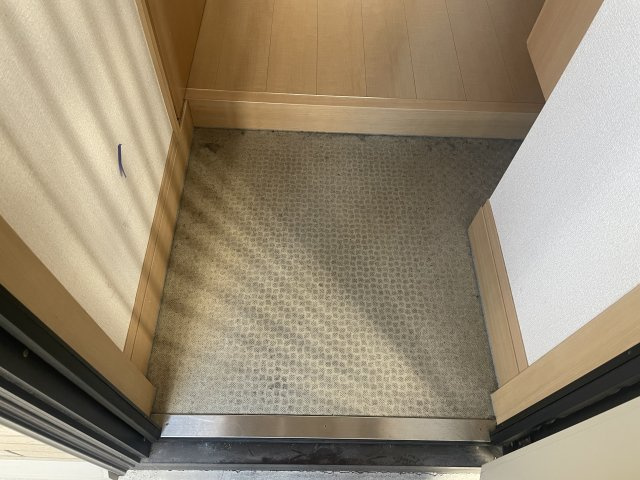 アーク土山の玄関