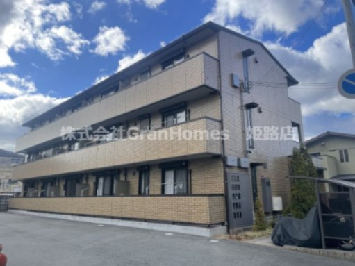 アーク土山の外観