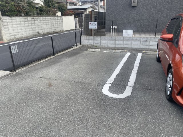 アーク土山の駐車場