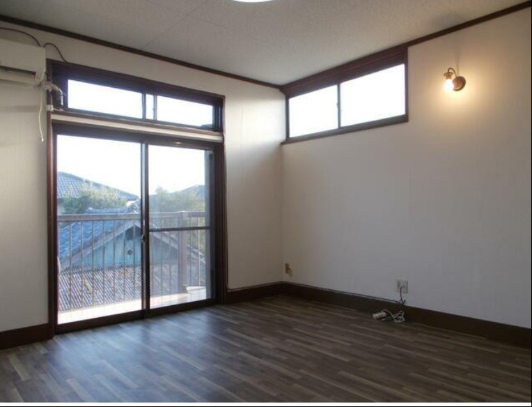 日本総研　つくば市　事務所付住宅の内装