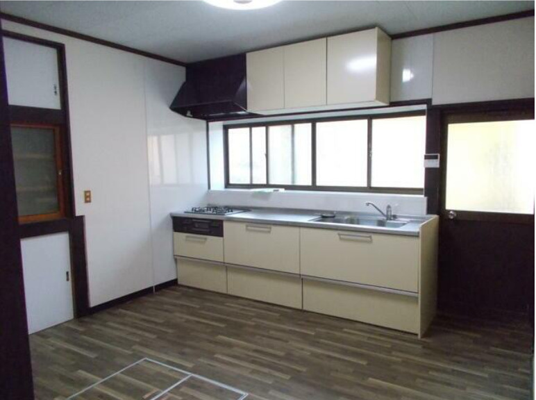 日本総研　つくば市　事務所付住宅のキッチン