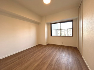 【洋室】 | 嵐山ロイアルハイツ3号棟 | 5帖洋室