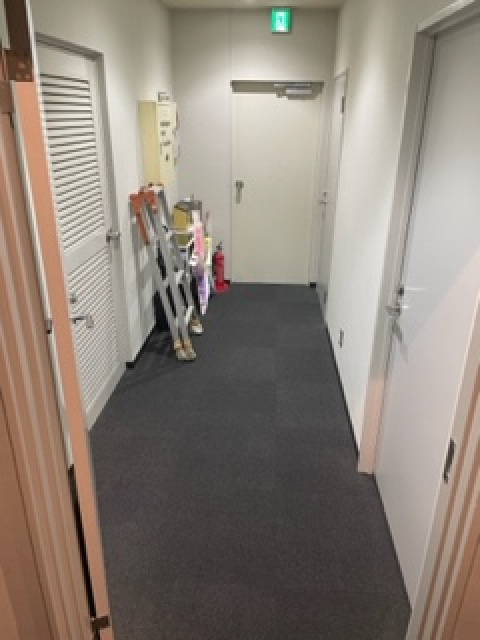 星ビルの玄関|きれいな玄関です