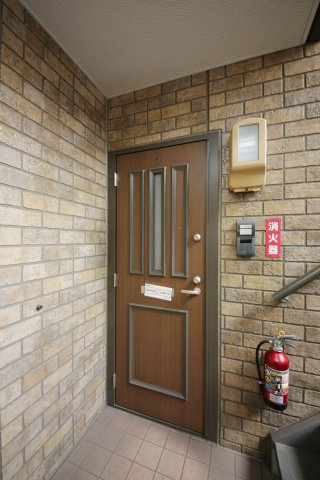 セジュール養父の玄関