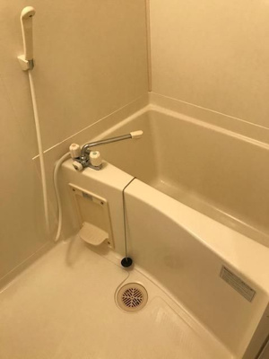 【浴室】 | ピュアドームグレース博多 | 別号室の写真になります。現況優先。