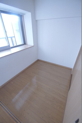 【居間・リビング】 | エステート・モア・薬院シャンブル | 別号室の写真になります。現況優先。