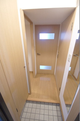 【玄関】 | エステート・モア・薬院シャンブル | 別号室の写真になります。現況優先。