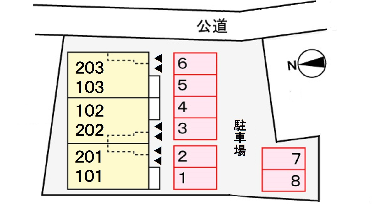 プラシード Mの駐車場