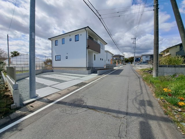 新築　北群馬郡吉岡町23期　3号棟の前面道路含む現地写真|現地写真　北側接道幅員約4.5ｍ